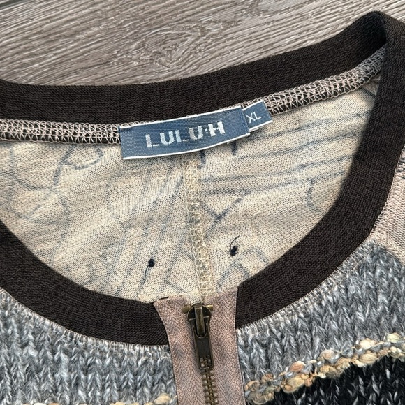 LULU-H French Styled Beige Zipped Top XL - Picture 3 of 5